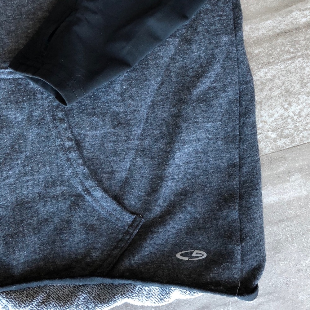 Champion Zip Up - Picture 4 of 5